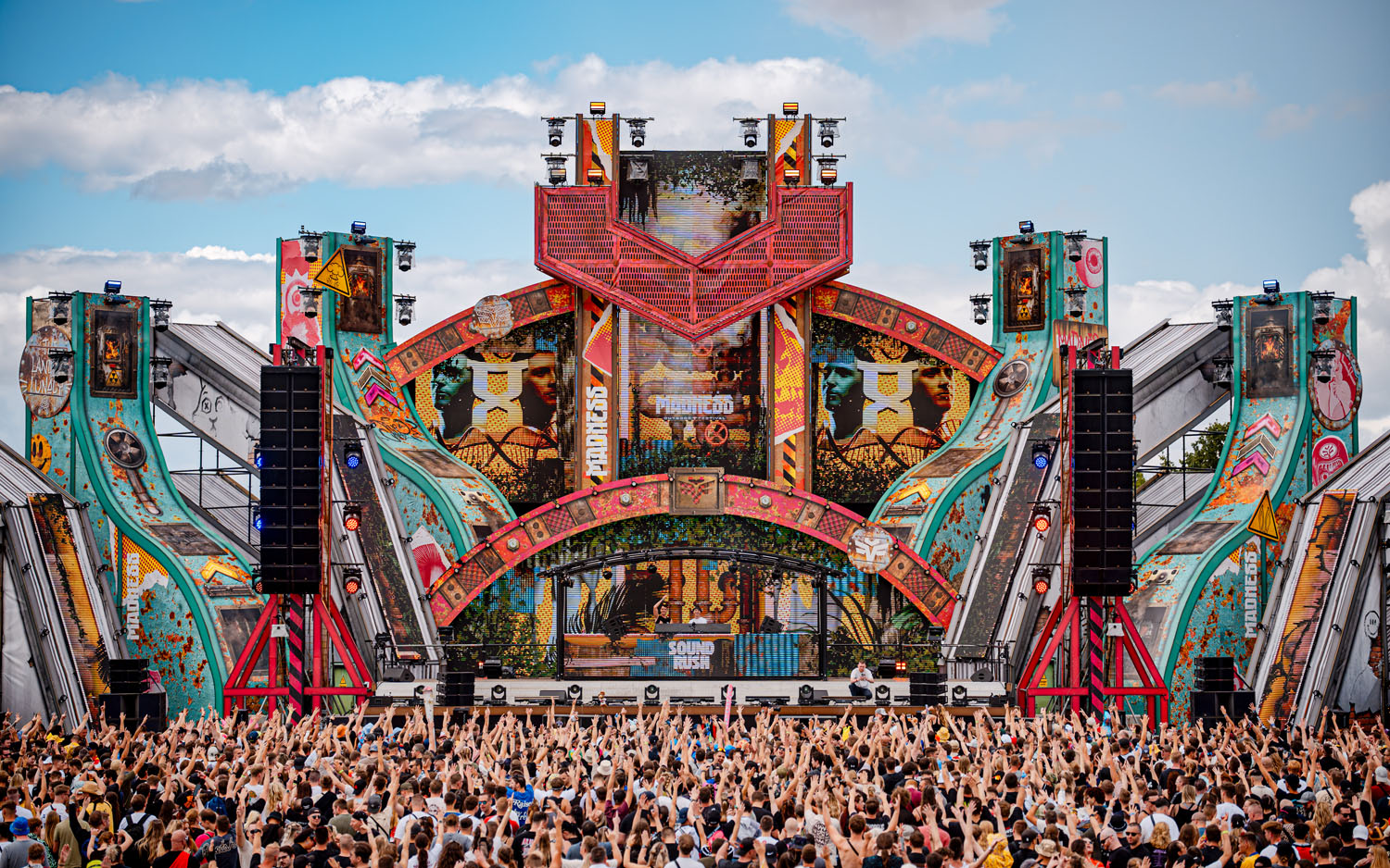 250830_145703_IntoTheMadness_MNO Photo